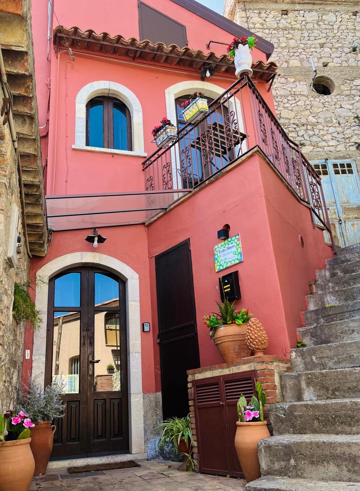 Tyche House Castelmola Apartment Bagian luar foto